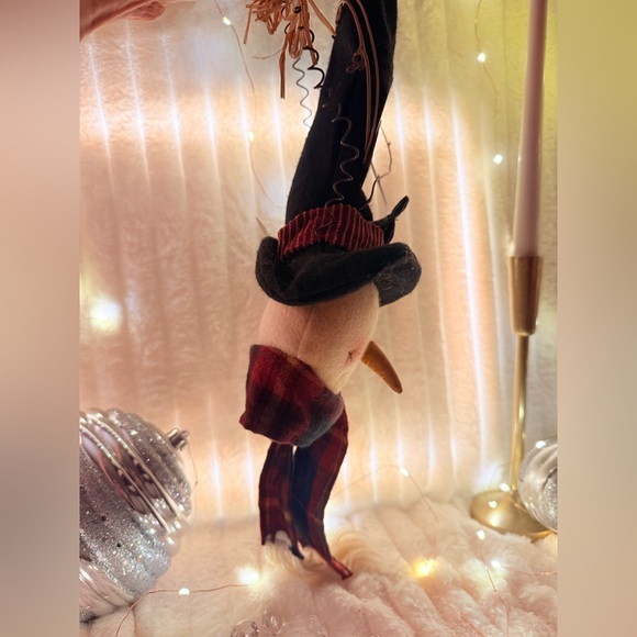 Cute Snowman Hanging Christmas Holiday Decor - Picture 4 of 6